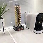 Miramar Luxurious Apartment, 3 Double For 6 Guests, Free Parking, Terrace, New 圣塞瓦斯蒂安