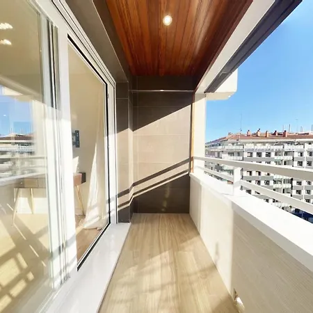 Apartamento Miramar Luxurious Apartment, 3 Double For 6 Guests, Free Parking, Terrace, New *