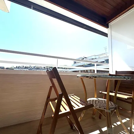 Miramar Luxurious Apartment, 3 Double For 6 Guests, Free Parking, Terrace, New * سان سيباستيان