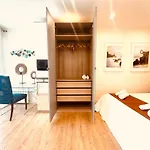 Miramar Luxurious Apartment, 3 Double For 6 Guests, Free Parking, Terrace, New 公寓 圣塞瓦斯蒂安
