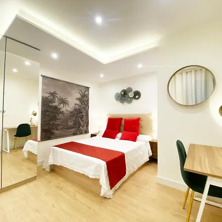 公寓 Miramar Luxurious Apartment, 3 Double For 6 Guests, Free Parking, Terrace, New