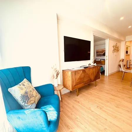 Miramar Luxurious Apartment, 3 Double For 6 Guests, Free Parking, Terrace, New Saint-Sébastien