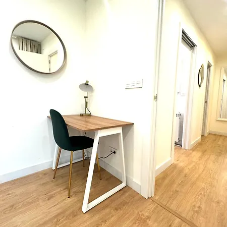 公寓 Miramar Luxurious Apartment, 3 Double For 6 Guests, Free Parking, Terrace, New