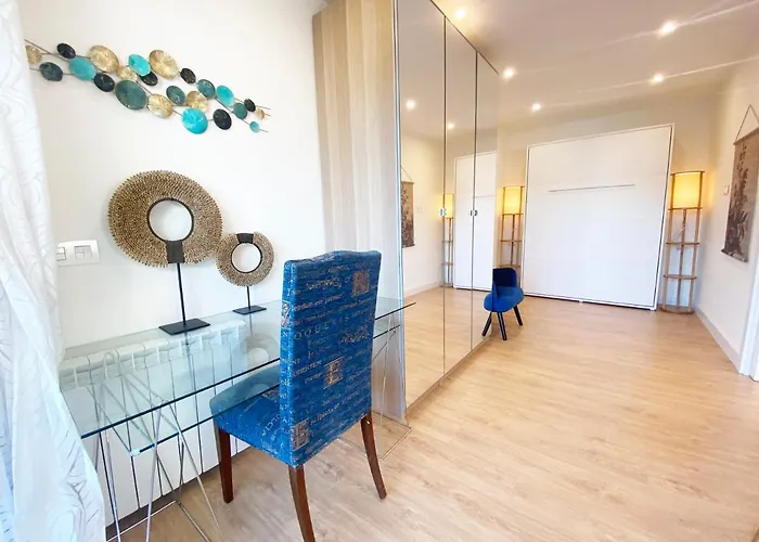 公寓 Miramar Luxurious Apartment, 3 Double For 6 Guests, Free Parking, Terrace, New *