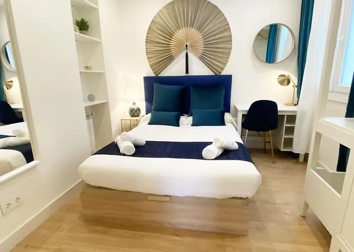 公寓 Miramar Luxurious Apartment, 3 Double For 6 Guests, Free Parking, Terrace, New *