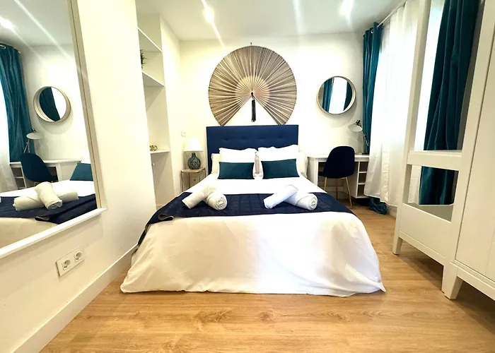 公寓 Miramar Luxurious Apartment, 3 Double For 6 Guests, Free Parking, Terrace, New *