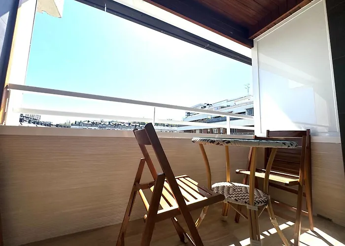 Miramar Luxurious Apartment, 3 Double For 6 Guests, Free Parking, Terrace, New * 圣塞瓦斯蒂安